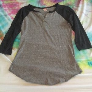 Two tone grey 3/4 sleeve button up henley XS